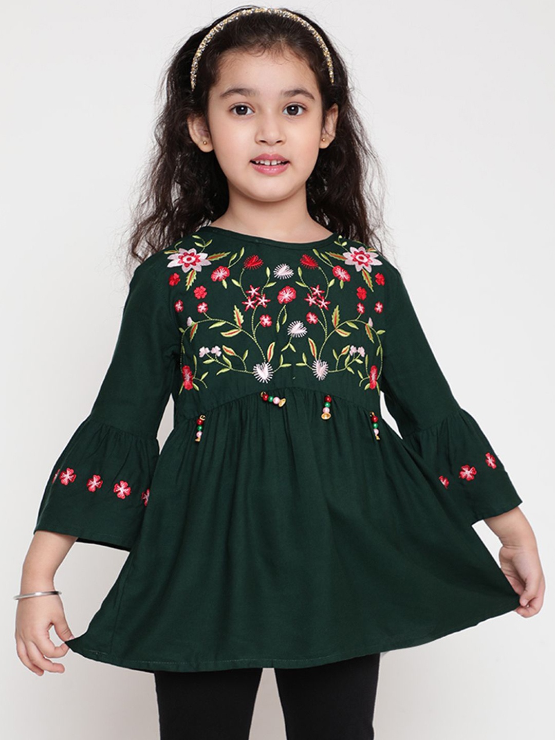 

Ishti Floral Embroidered Top, Green