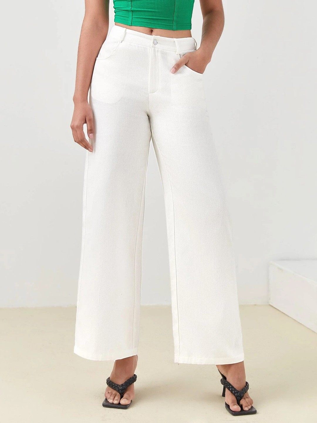 

FNOCKS Women Relaxed Straight Leg High-Rise Stain Resistant Trousers, White