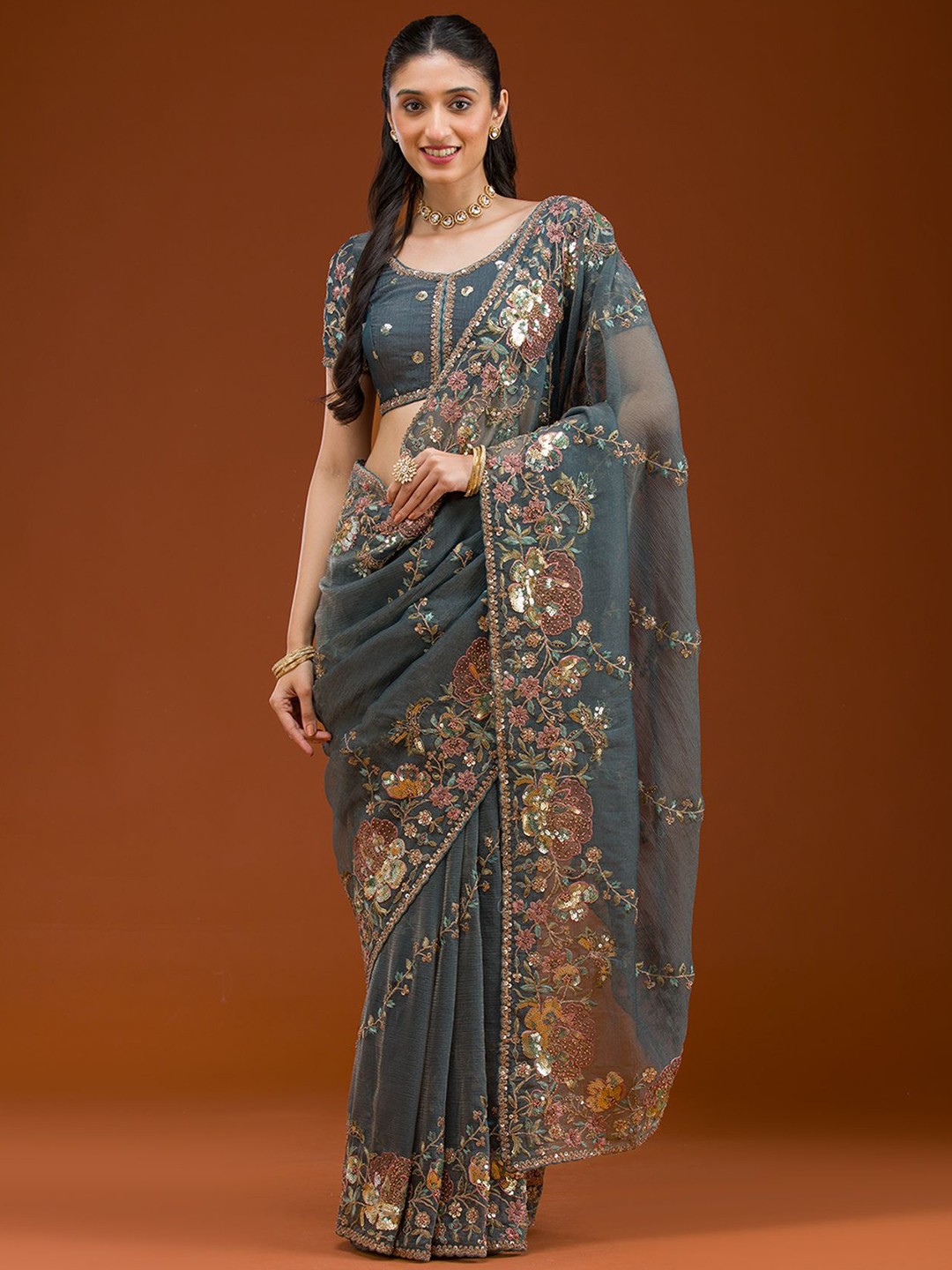 

Koskii Women Sequins Tissue Saree, Grey