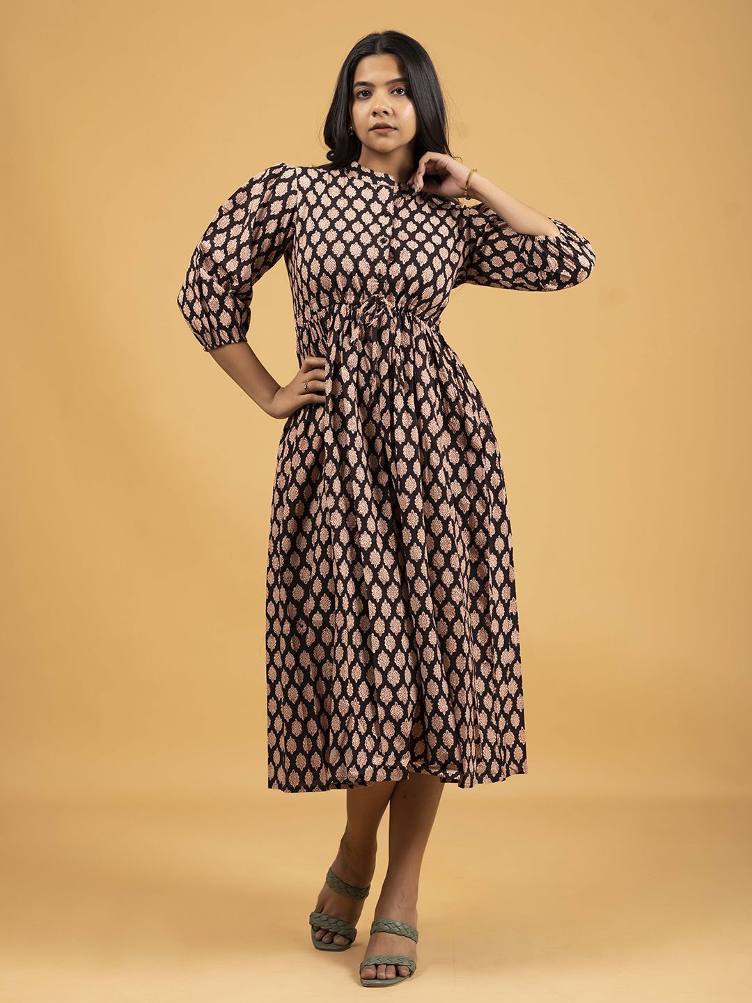 

SPARSA Floral Print Puff Sleeve Fit & Flare Midi Dress, Black