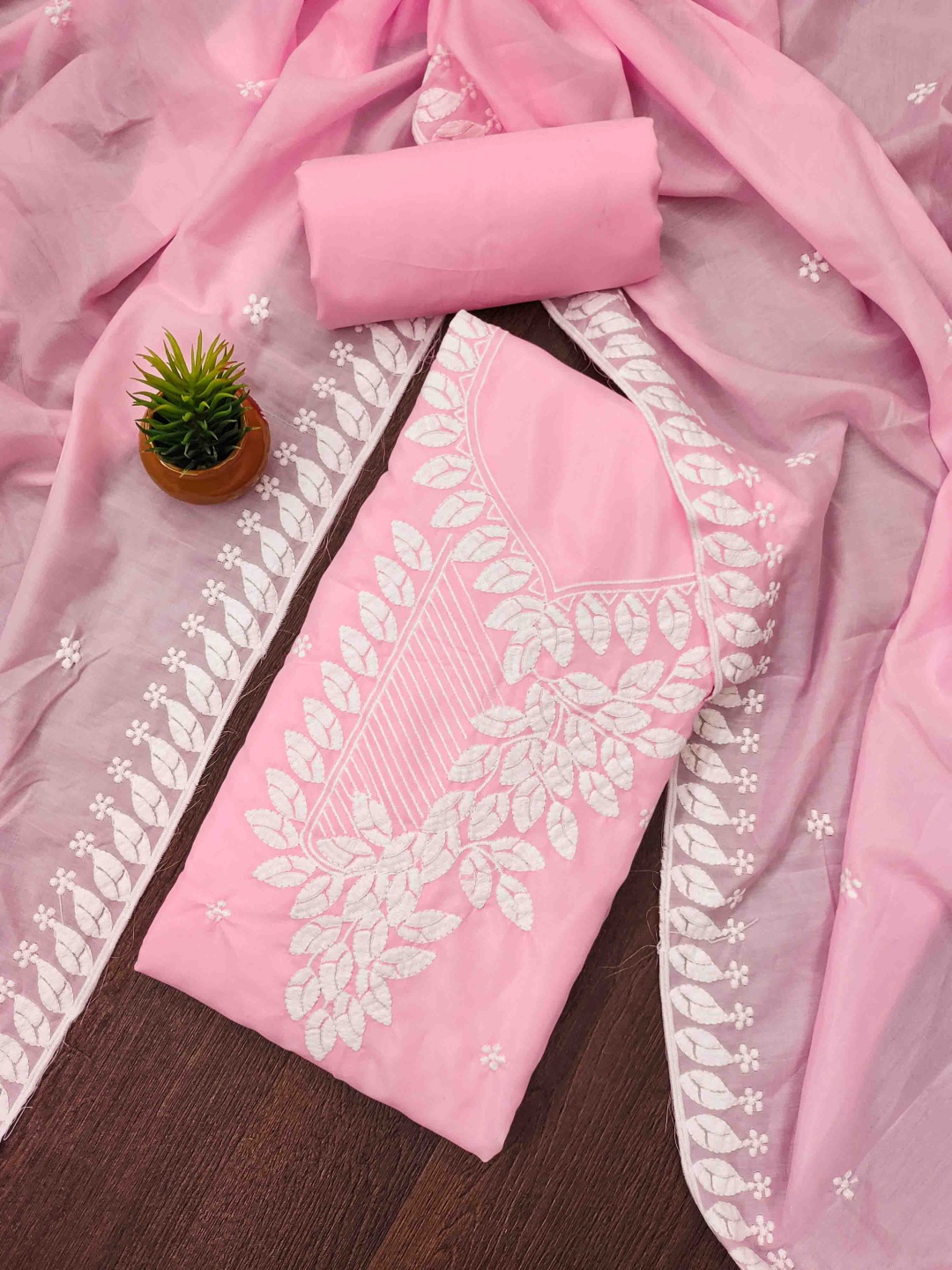 

Blissta Floral Embroidered Unstitched Dress Material, Pink