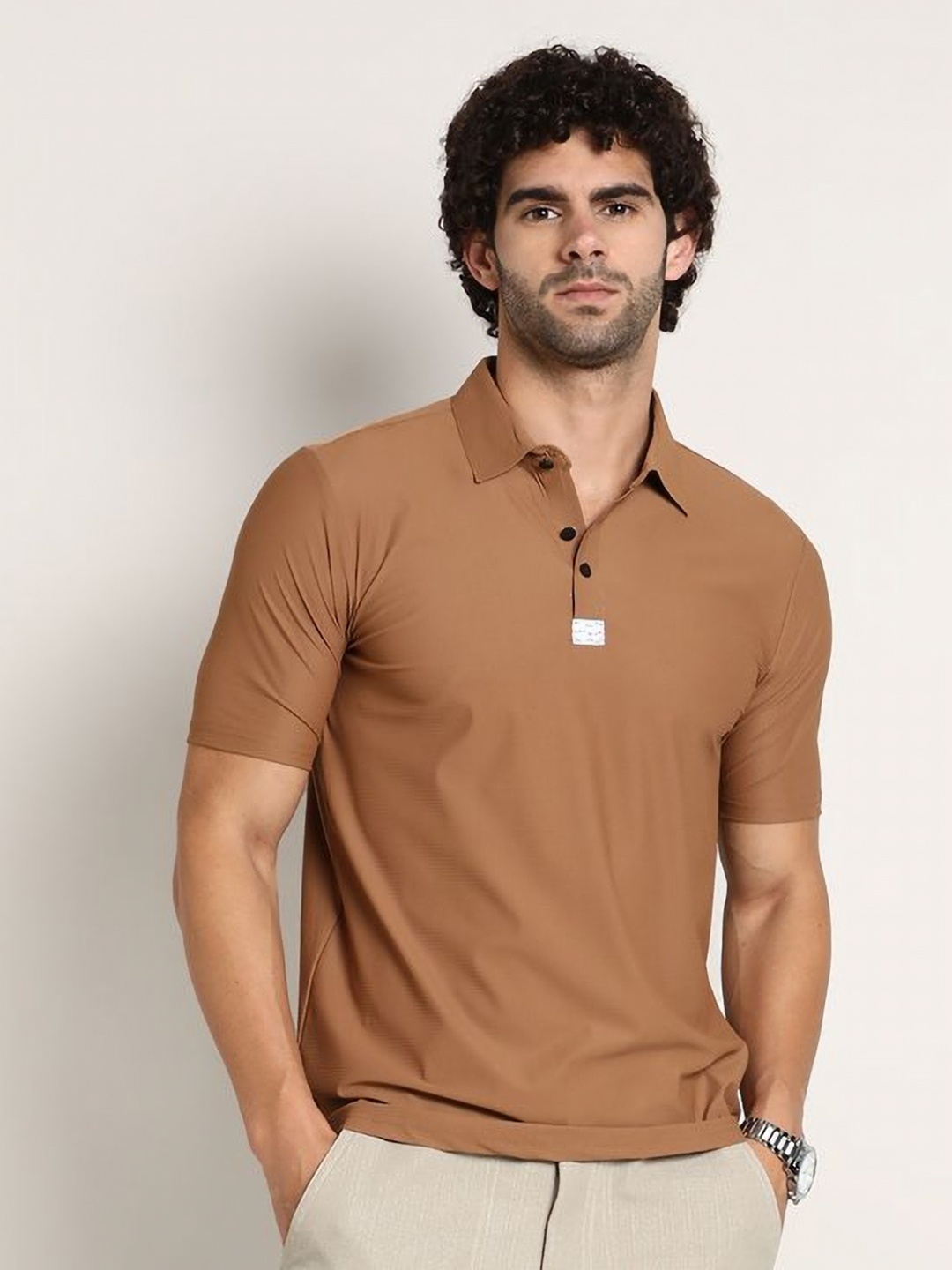 

Campus Sutra Men Polo Collar Pockets T-shirt, Brown