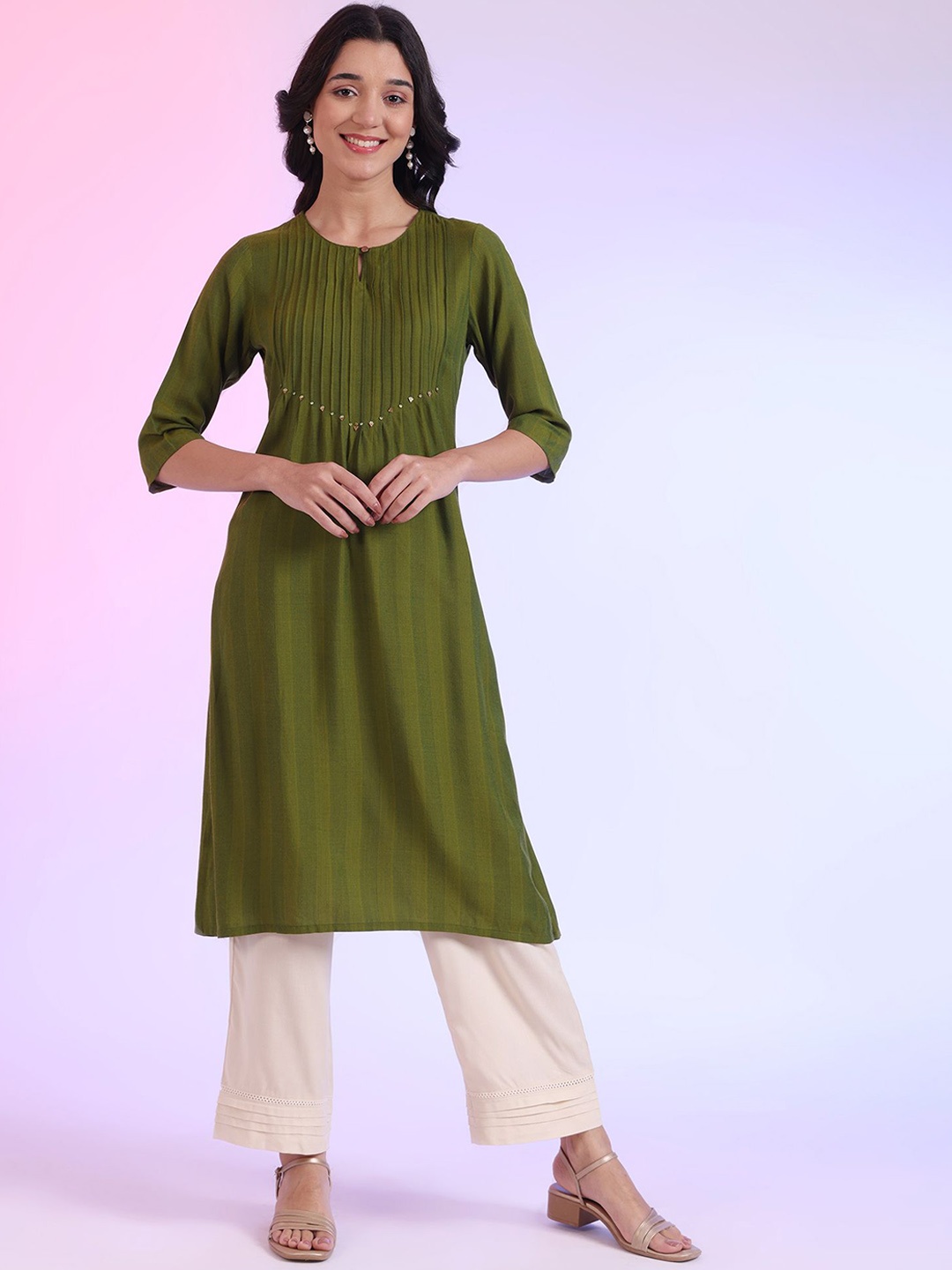 

AURELIA Striped Keyhole Neck Sequinned Straight Kurta, Green