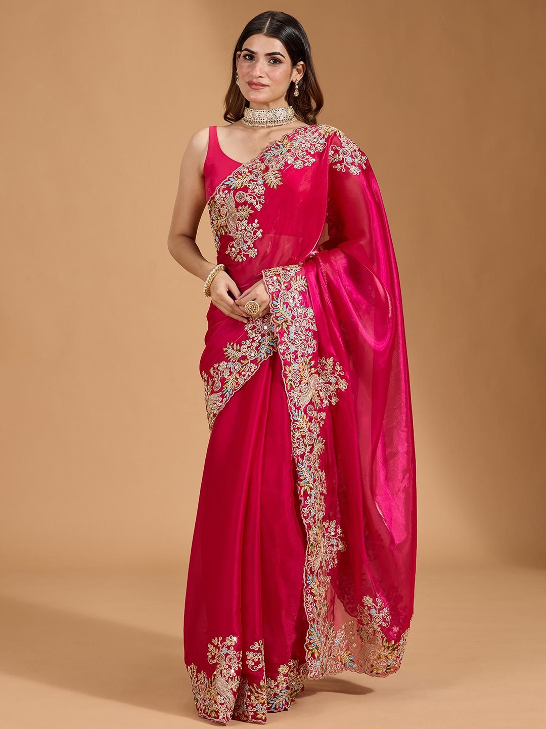 

AWRIYA Embroidered Organza Saree, Red