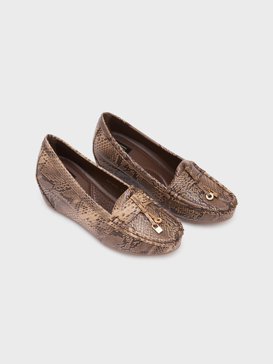 

Sole To Soul Women Wedge Pumps with Bows, Khaki