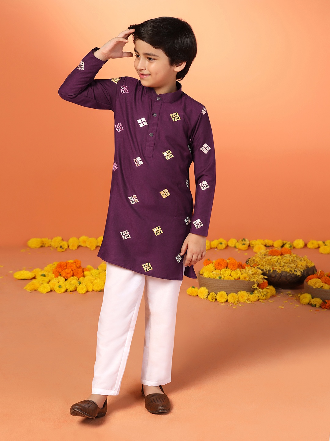 

Sangria Purple Boys Geometric Embroidered Kurta With Trouser