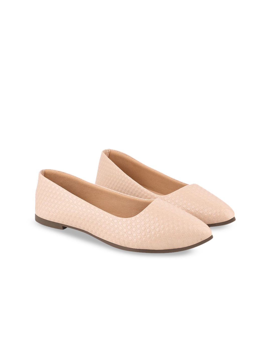 

Shoetopia Girls Textured Ballerinas Flats, Cream