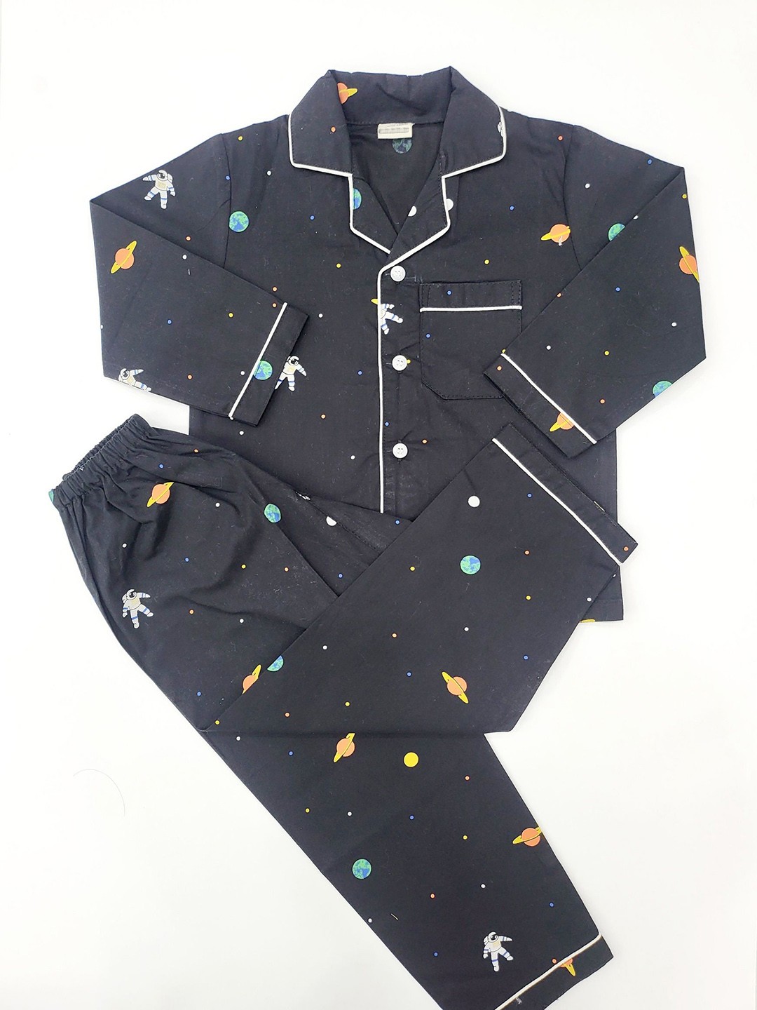 

Freesia Array Unisex Kids Printed Night suit, Black