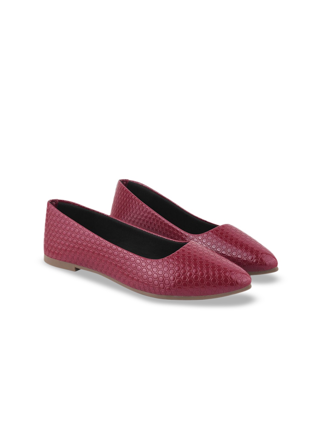 

Shoetopia Girls Textured Ballerinas Flats, Maroon