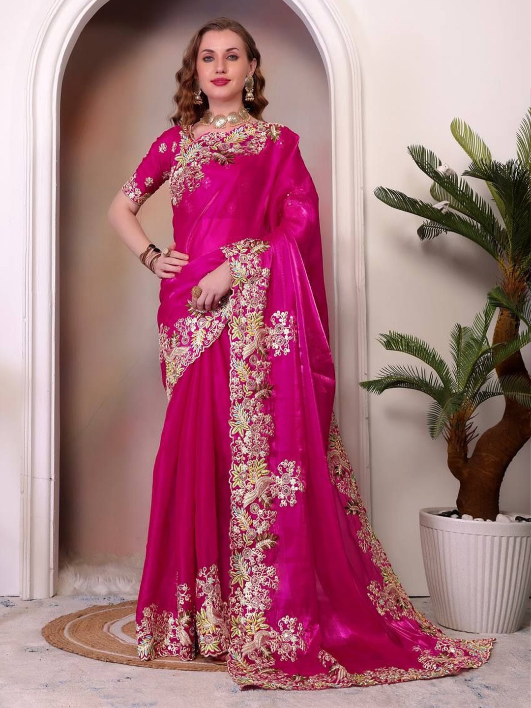 

Jinal & Jinal Embroidered Organza Saree, Pink