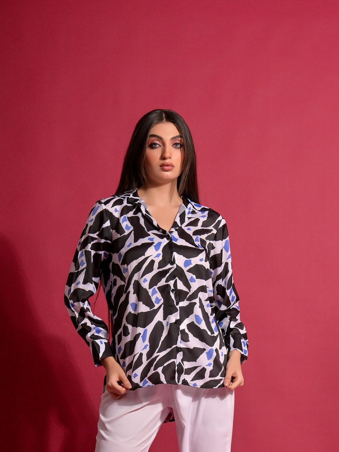 

GARDEN PARTY Floral Shirt Style Top, Black