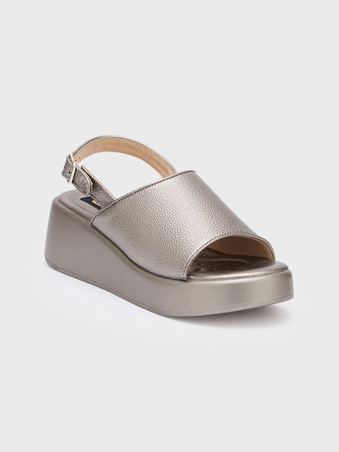 

Sole To Soul Women Textured Platform Sandals with Buckle, Grey