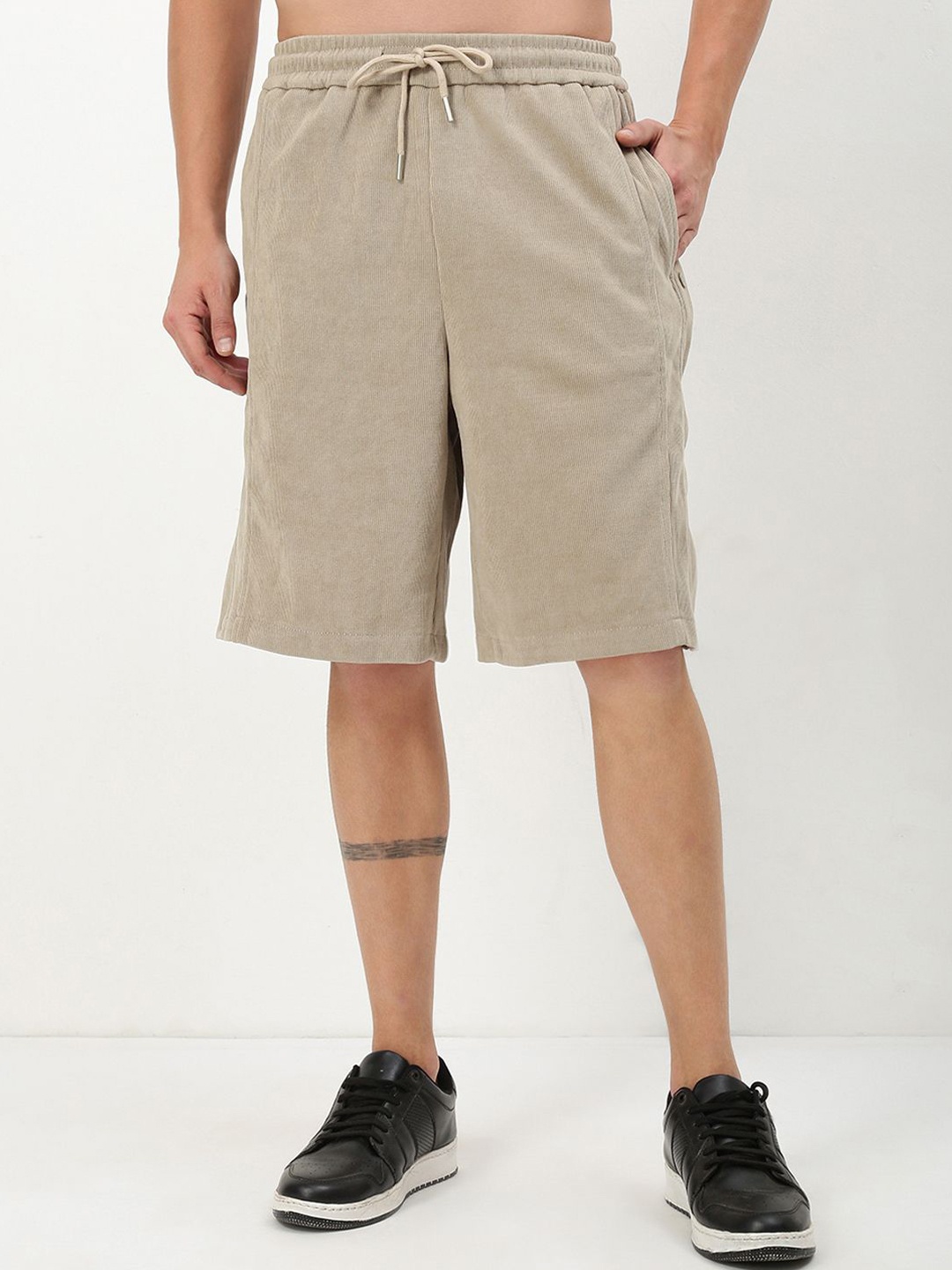 

SHOWOFF Men Mid-Rise Cotton Regular Shorts, Beige