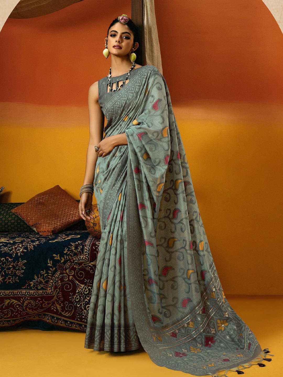 

MAHALASA Woven Design Ethnic Motifs Pure Cotton Jamdani Saree, Grey