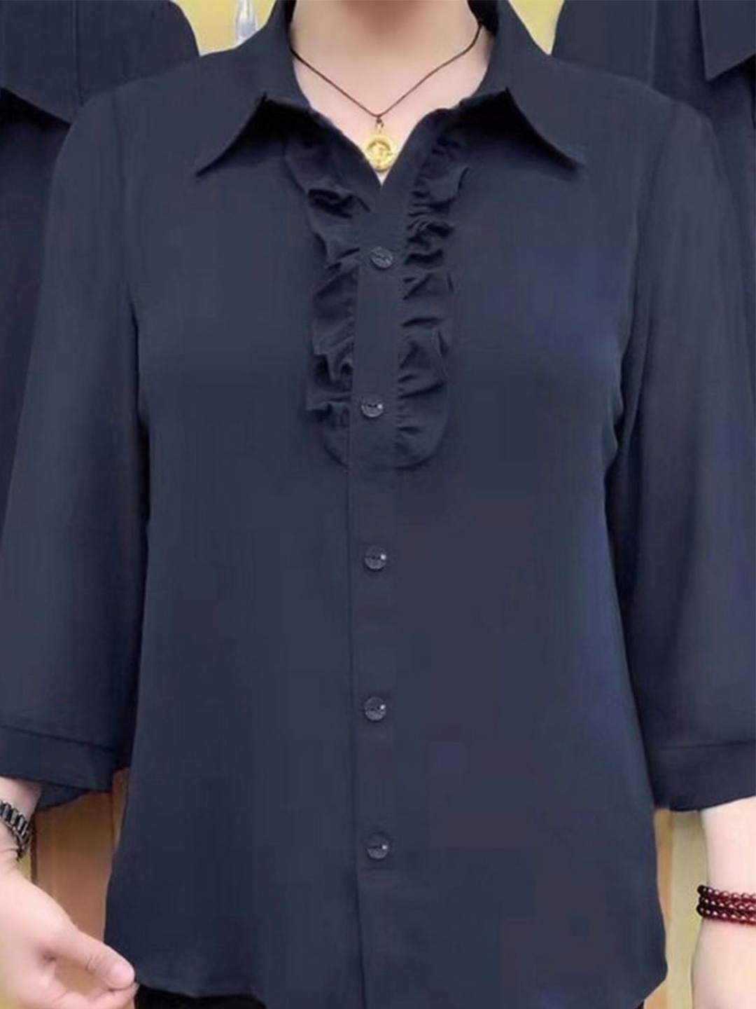 

bebe Women Spread Collar Solid Casual Shirt, Navy blue
