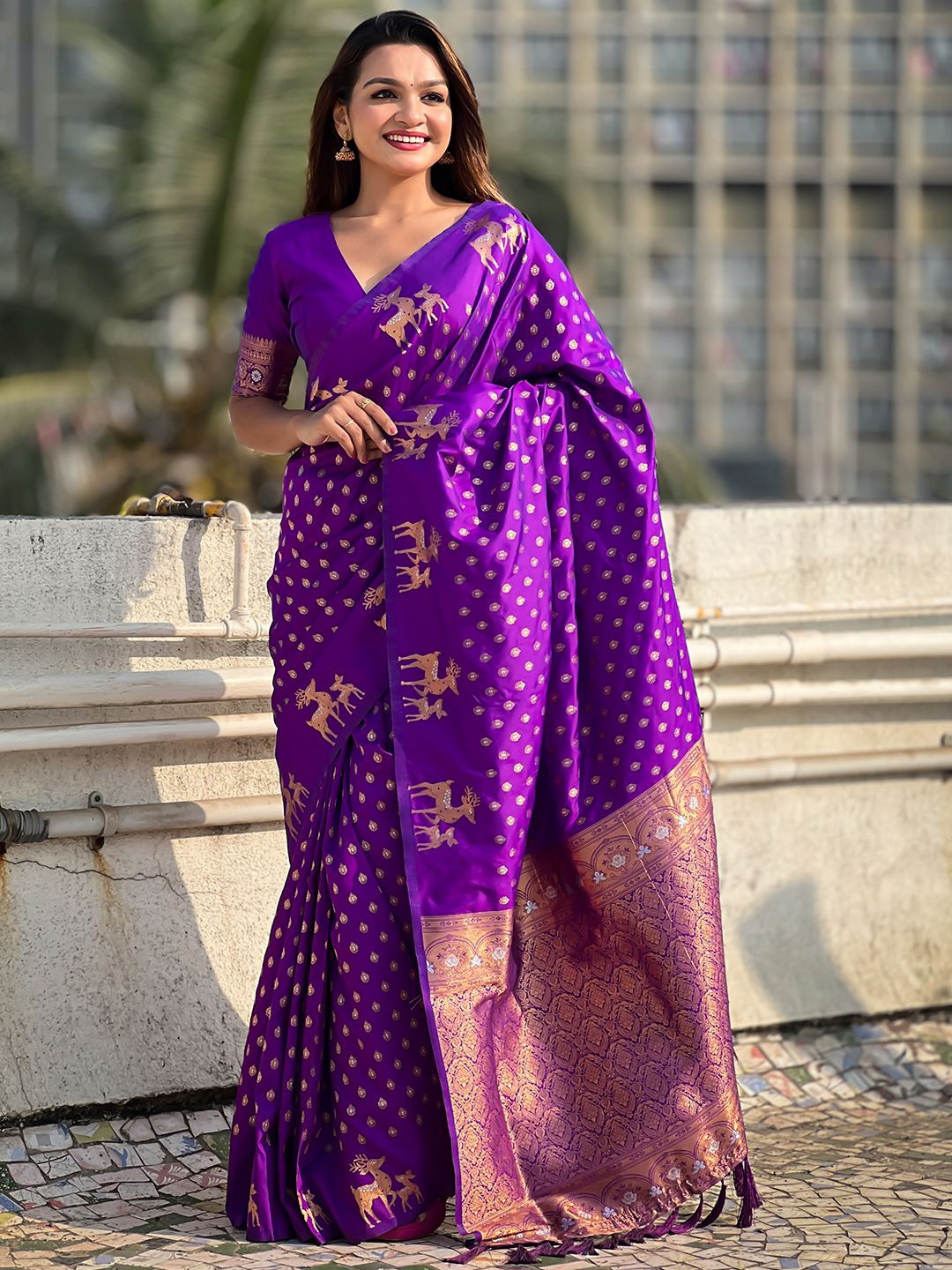 

Panzora Ethnic Motifs Zari Saree, Purple