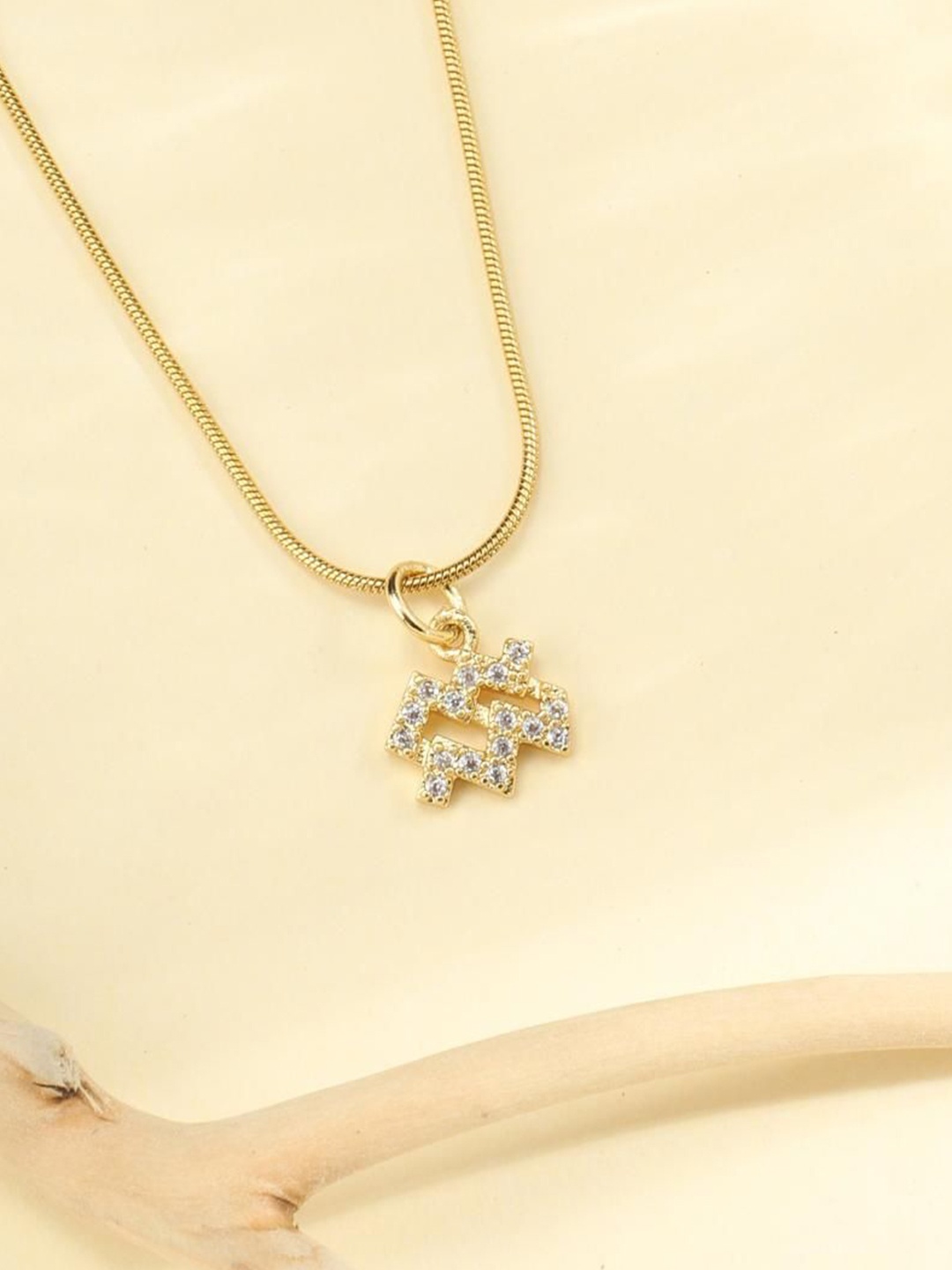 

SALTY Contemporary Artificial Stone Studded Pendant with Chain, Gold
