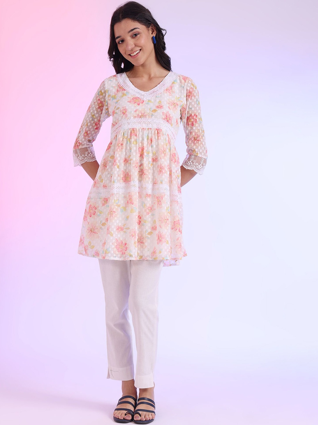 

AURELIA Floral Printed V-neck Pleated A-Line Short Kurti, White