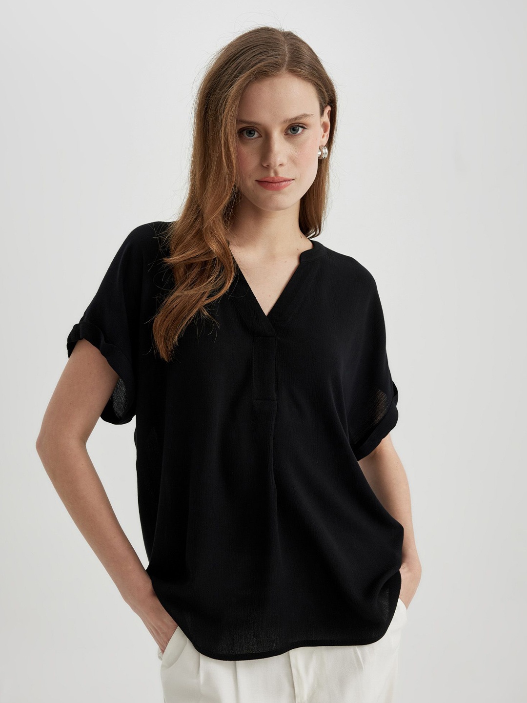 

DeFacto Roll-Up Sleeves Top, Na