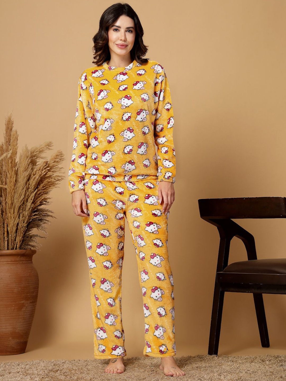 

FABINALIV Women Cartoon Characters Printed Night suit, Yellow