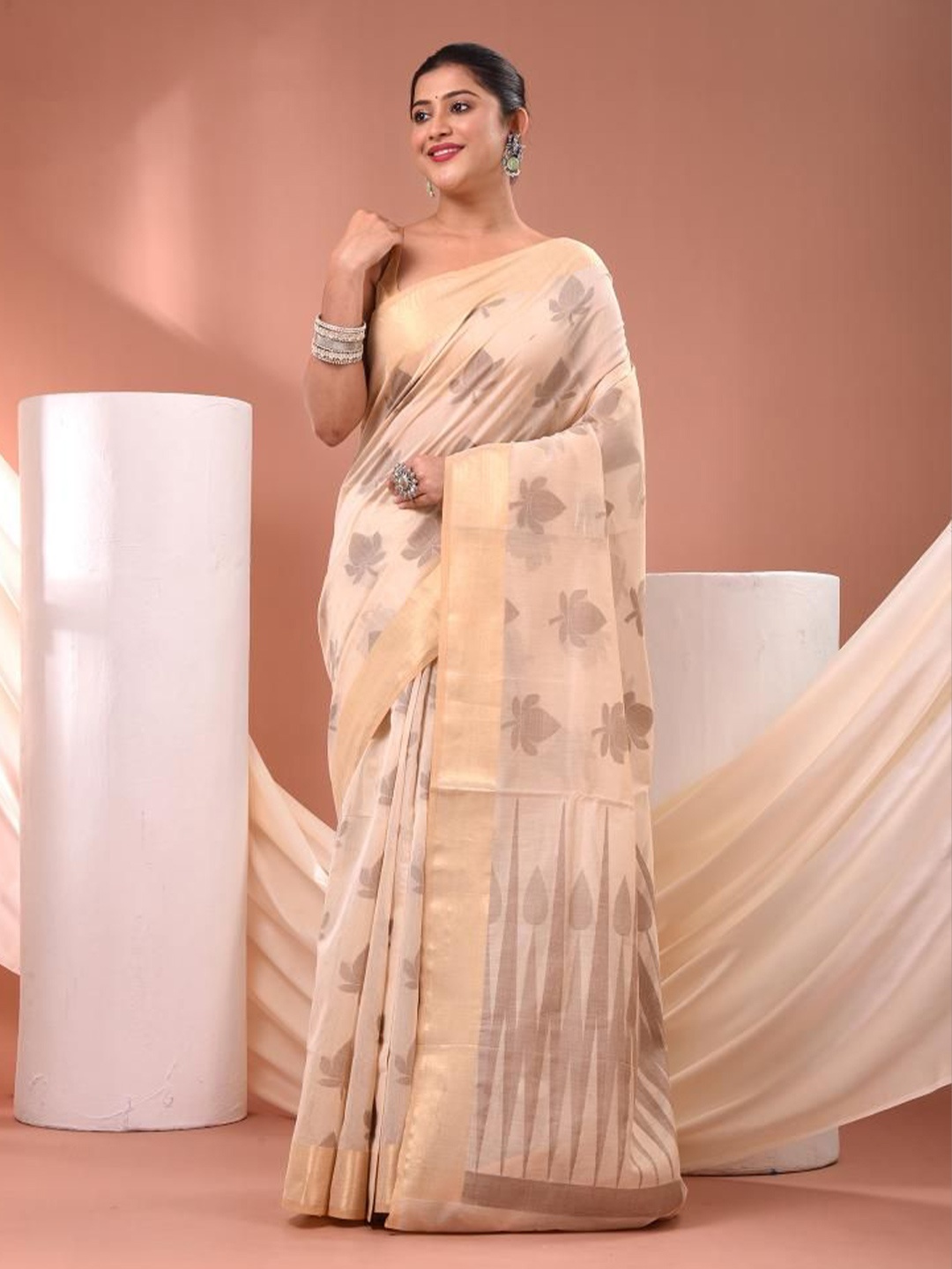 

VIBHAVARI Women Ethnic Motifs Woven Design Saree, Beige