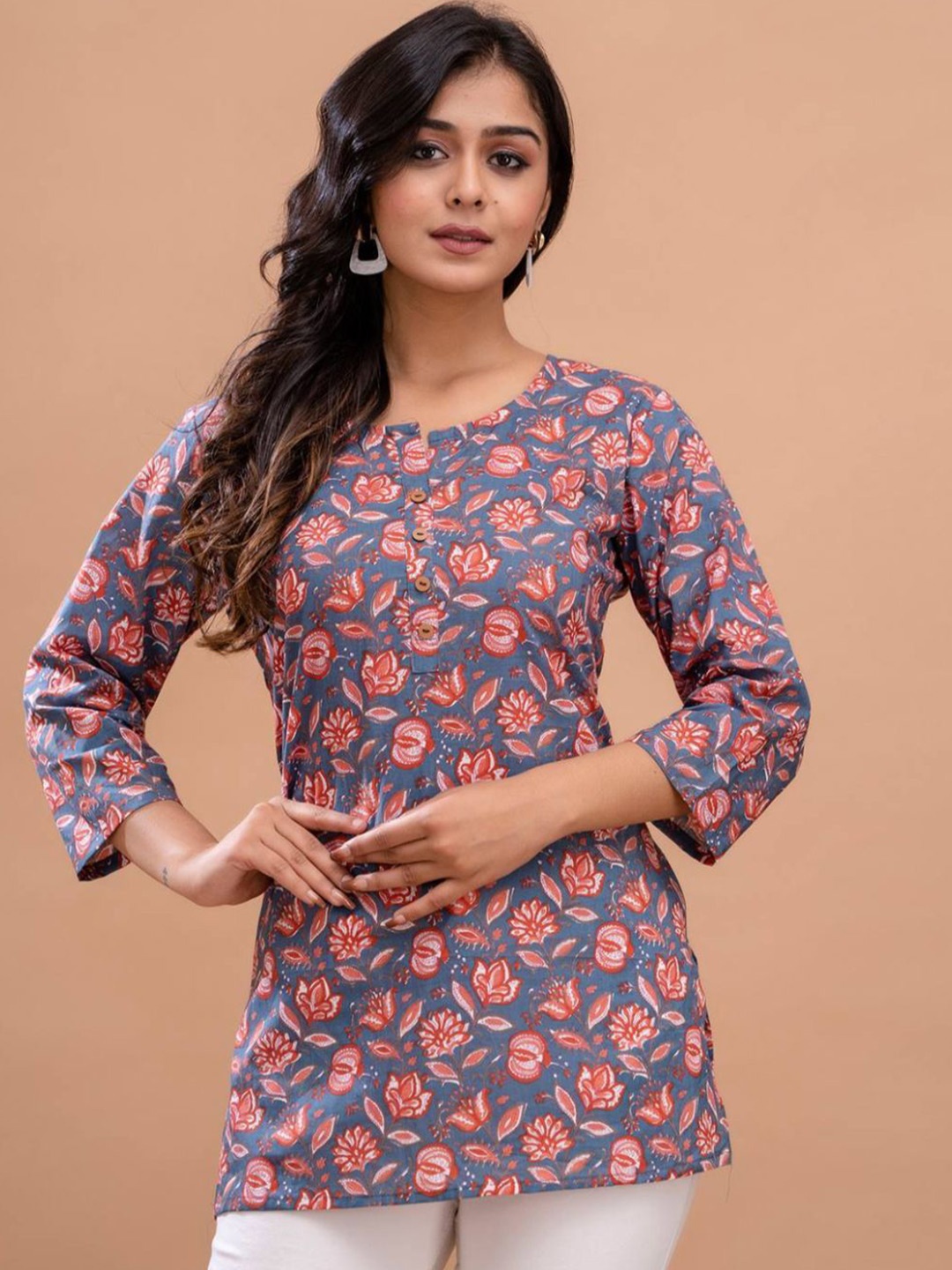

Rangun Women Floral Printed Top, Blue