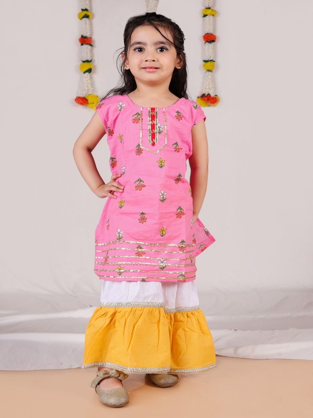 

AATYA KIIDS Girls Floral Printed Round Neck Gotta Patti Pure Cotton Kurta with Sharara, Pink