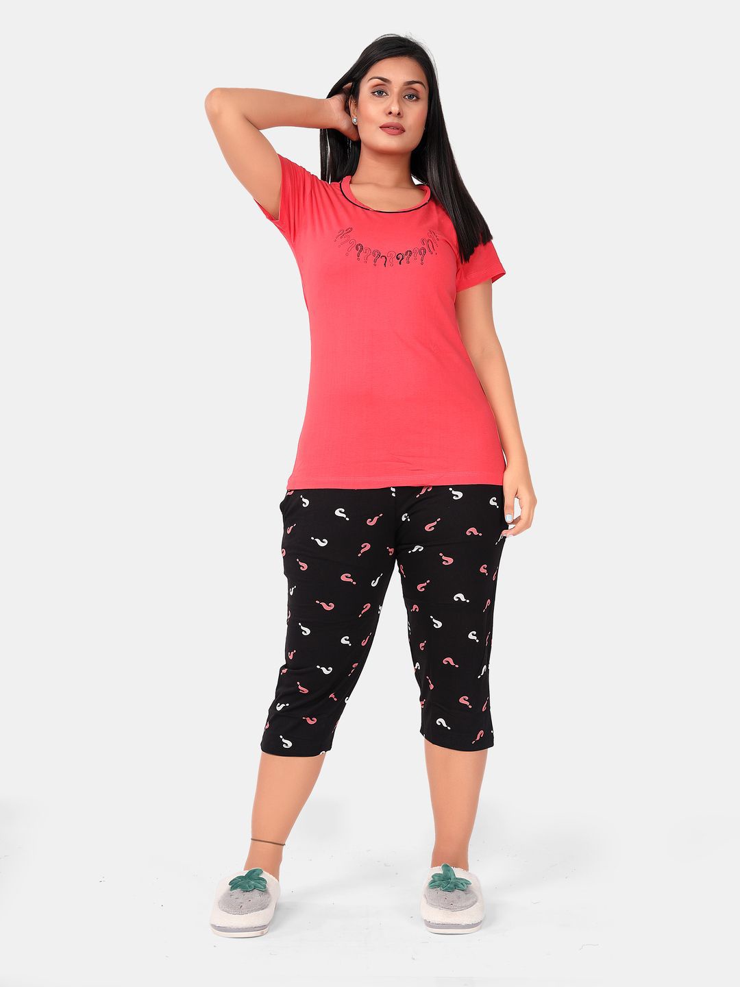 

SWEET MOON Graphic Printed T-Shirt With Capris, Red