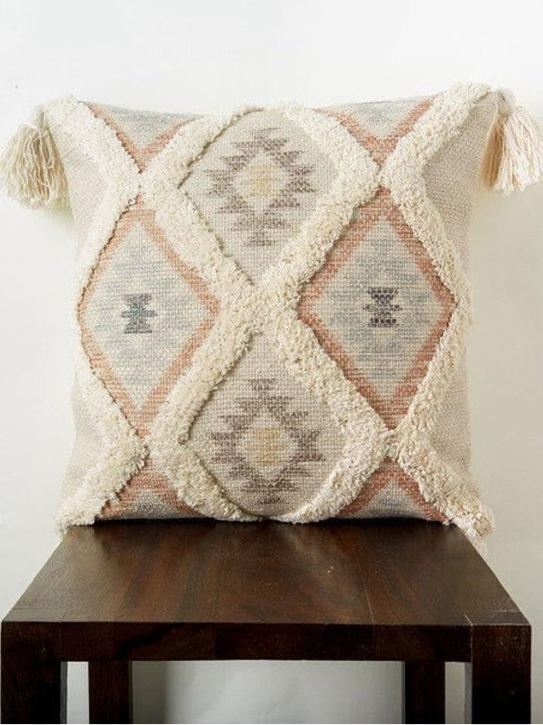 

Aura Multicoloured Cushion Covers, Beige