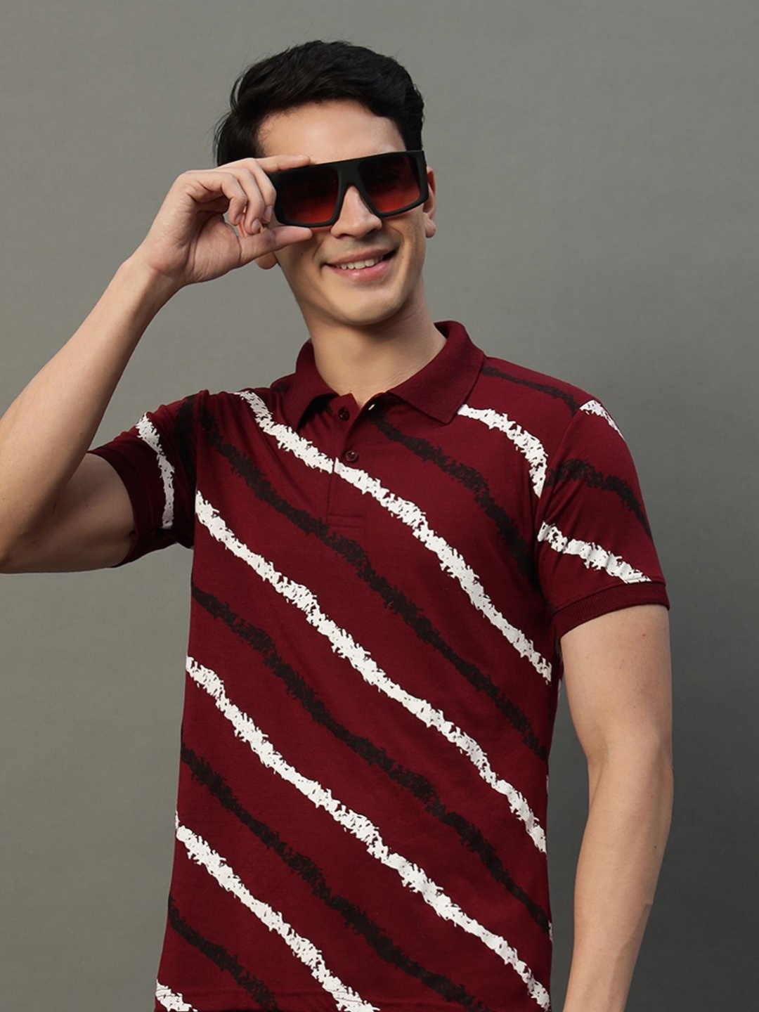 

SIMPLE SOLUTION Men Striped Polo Collar Cotton T-shirt, Maroon