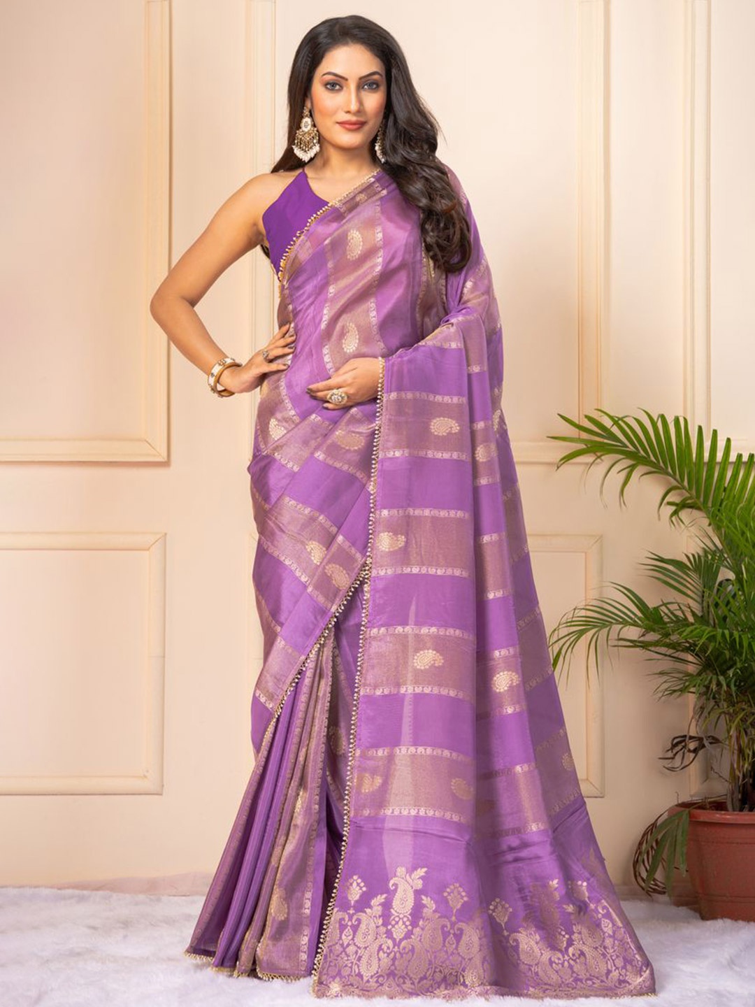 

KAJREE Woven Design Embroidered Pure Silk Jamdani Saree, Lavender