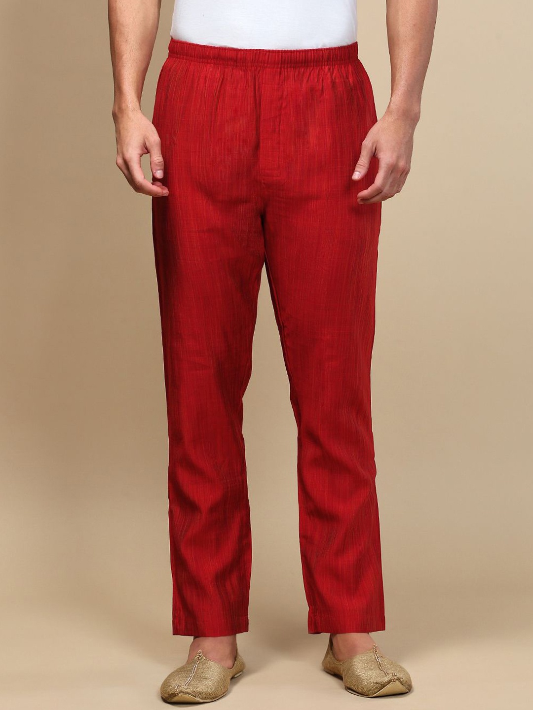 

WHITE HEART Men Mid-Rise Pyjamas, Red