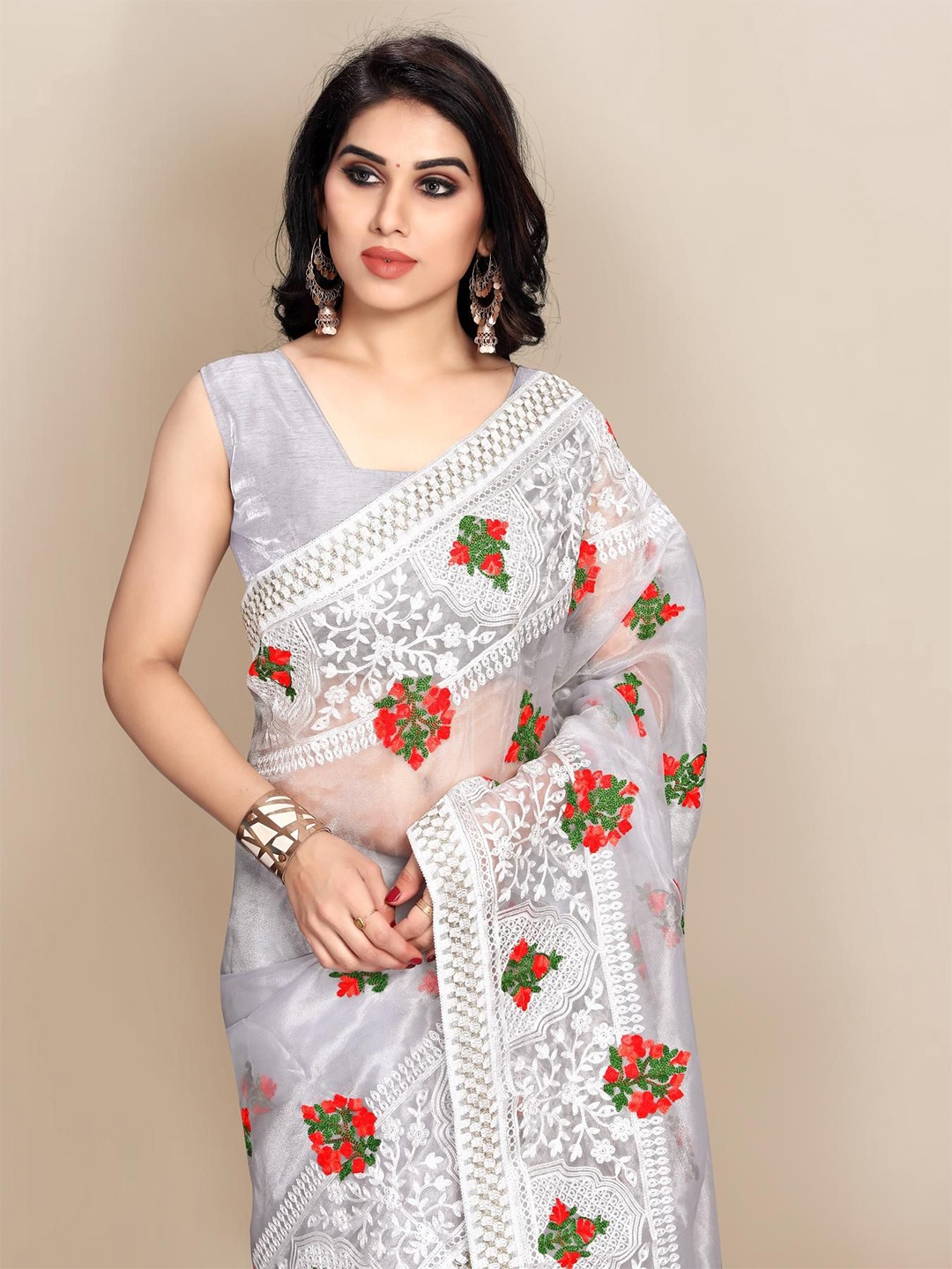 

HERE&NOW Floral Embroidered Saree, Grey