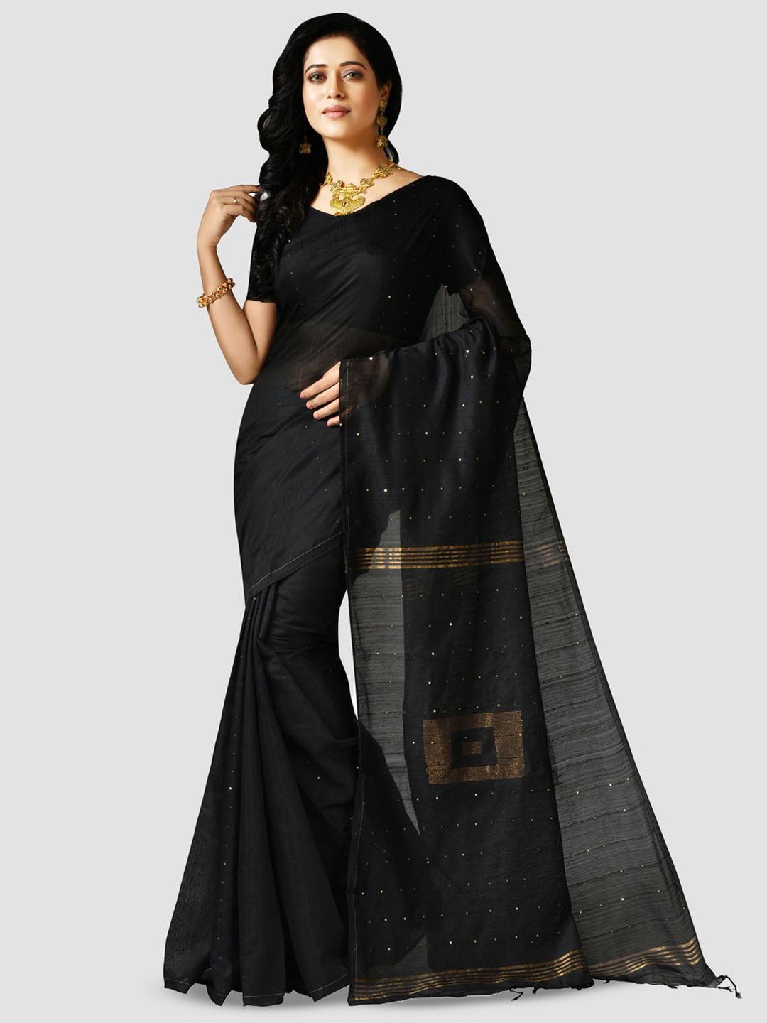 

Crochetin Embellished Saree with Blouse Piece, Black