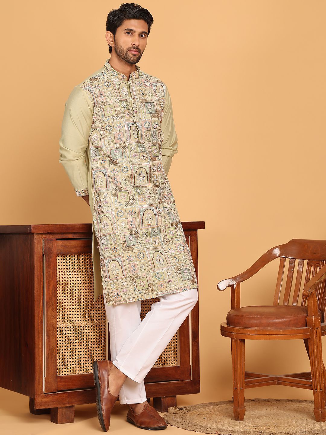 

Jompers Ethnic Motifs Embroidered Mandarin Collar Straight Kurta And Pyjama, Beige