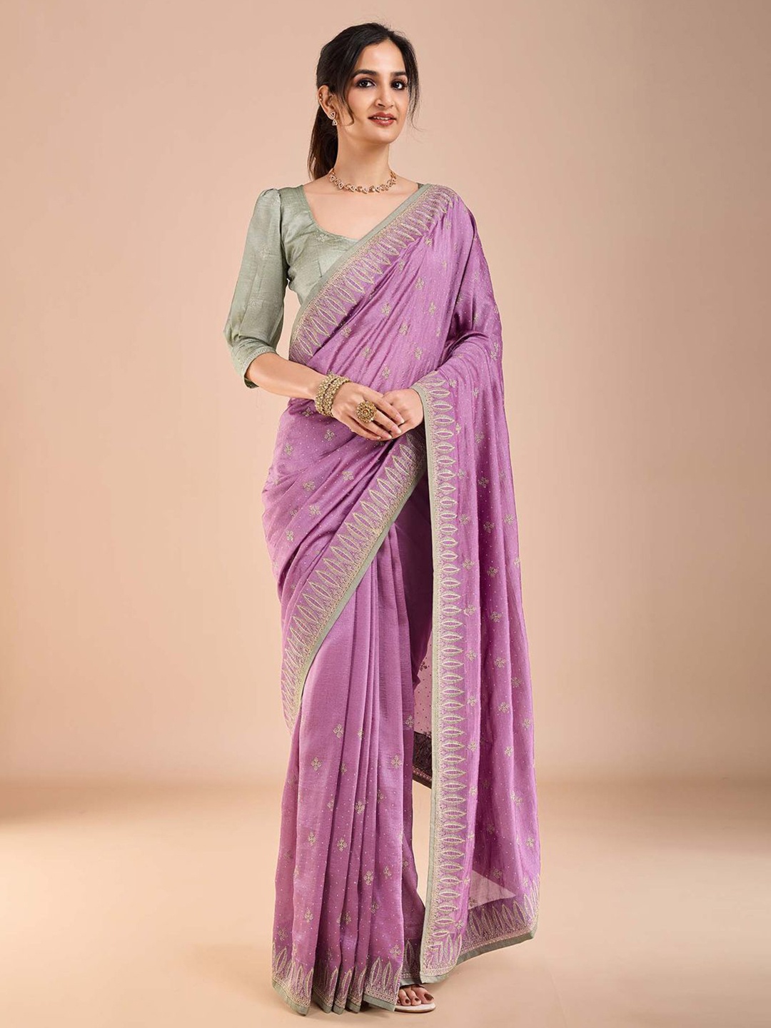 

Anouk Ethnic Motifs Beads and Stones Silk Blend Saree, Mauve