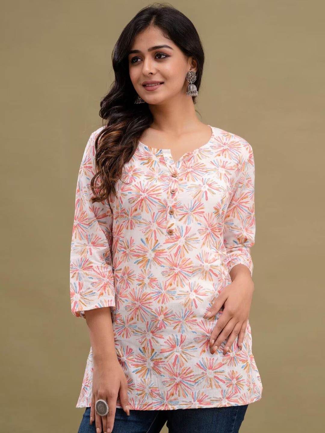 

Rangun Floral Print Round Neck Regular Sleeve Top, Pink