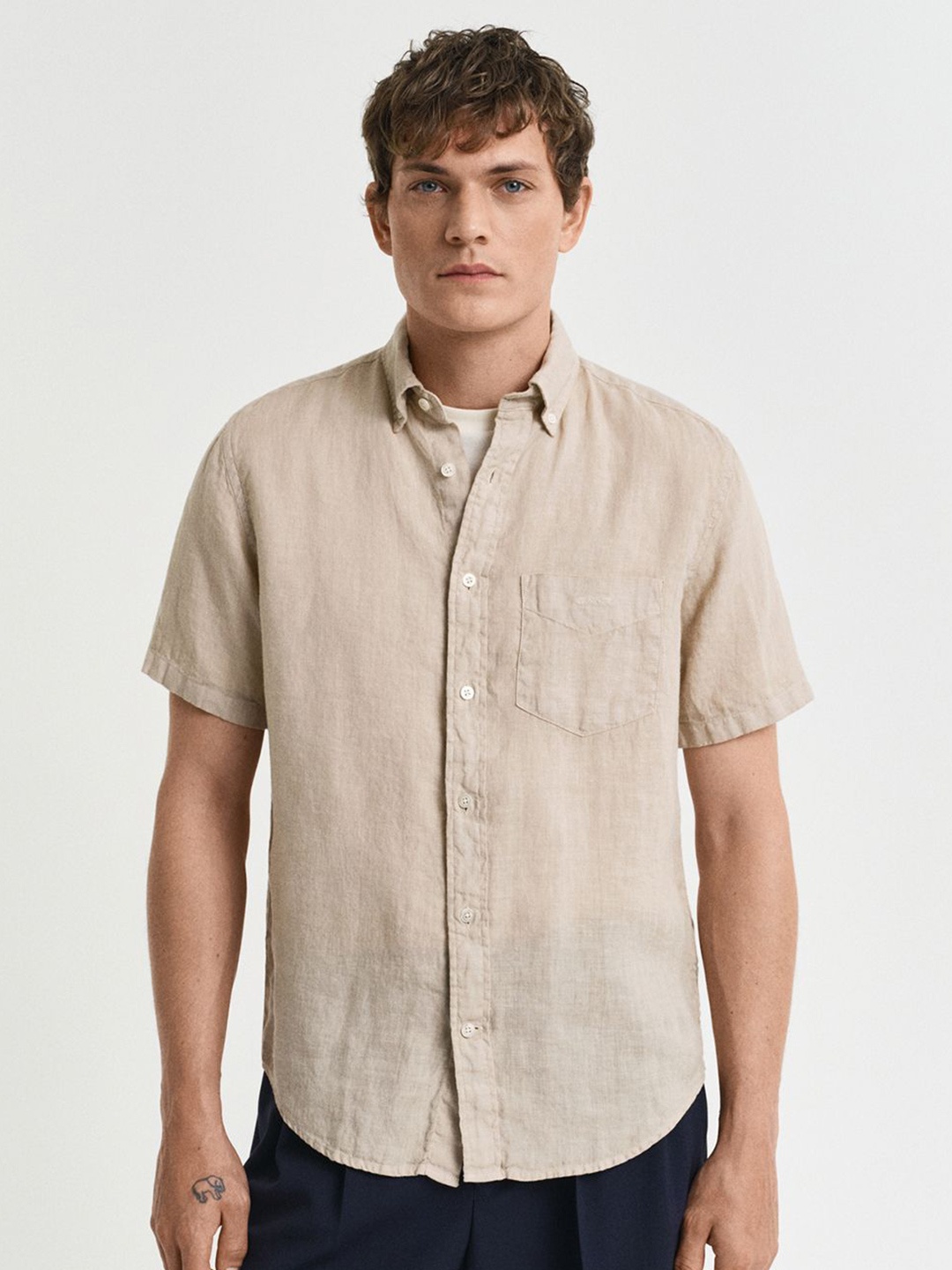 

GANT Men Button-Down Regular Garment Dyed Linen Casual Shirt, Beige