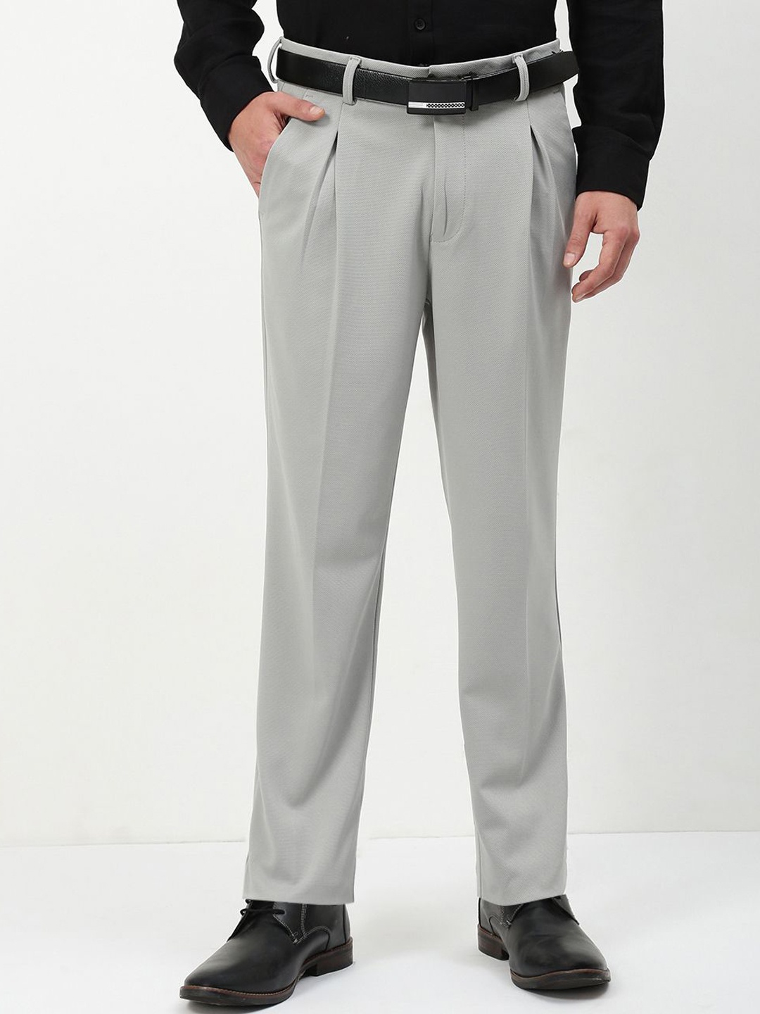 

SHOWOFF Men Comfort Low-Rise Pleated Trousers, Grey