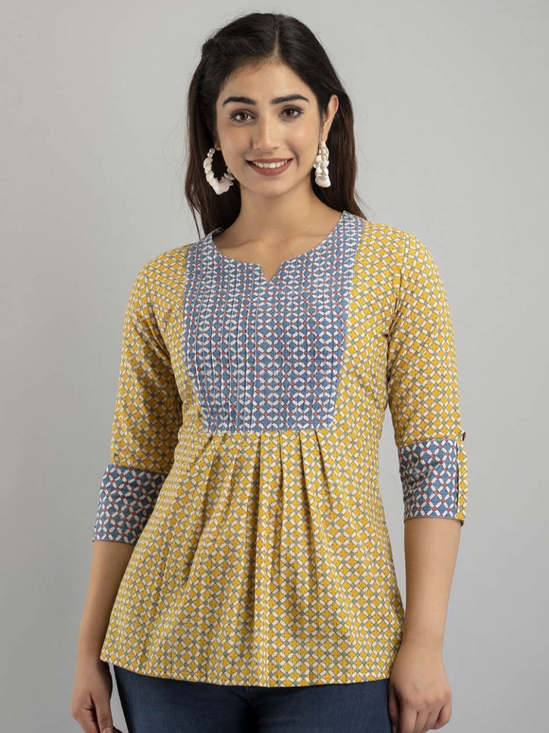 

Rangun Women Floral Printed Top, Yellow