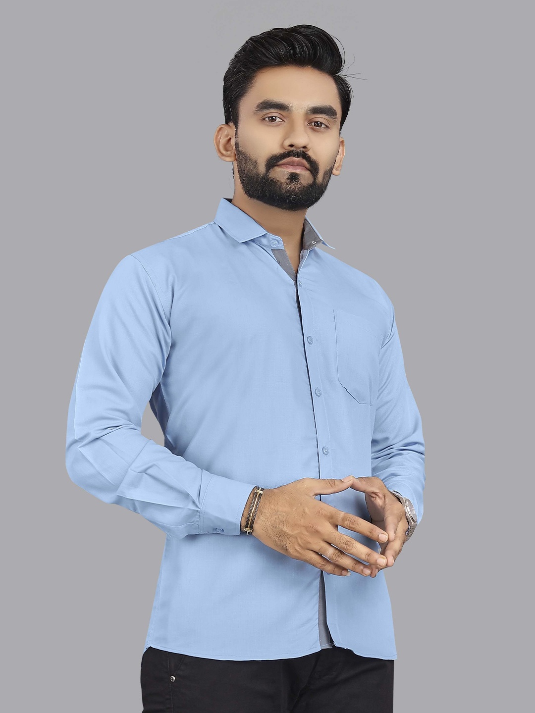 

Metronaut Men Classic Fit Spread Collar Solid Cotton Casual Shirt, Blue