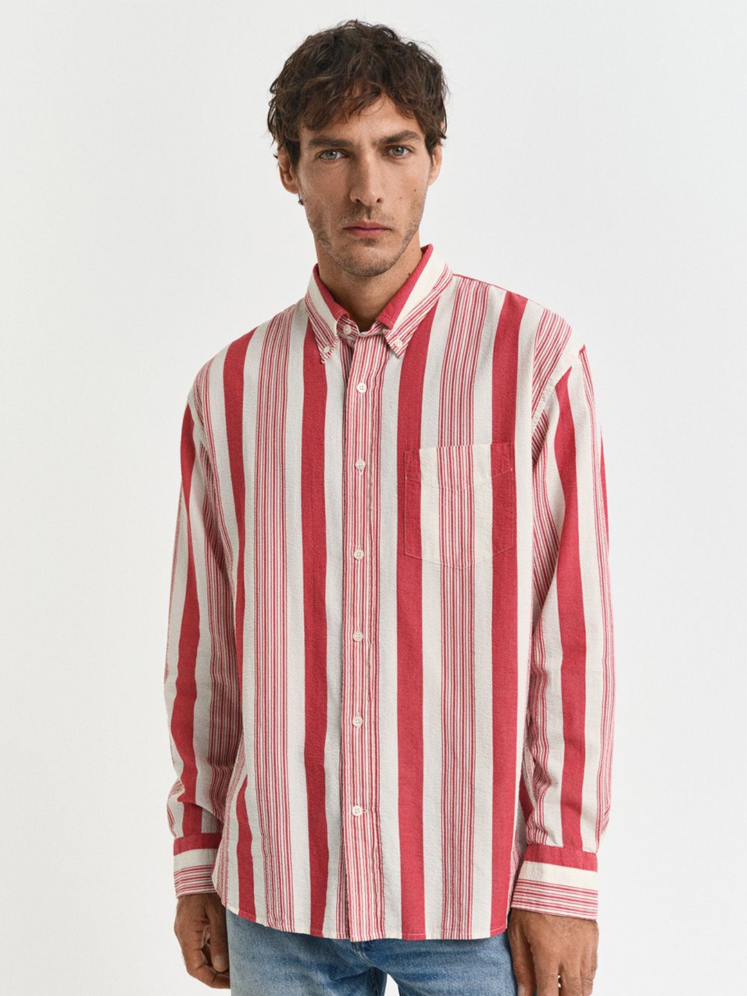 

GANT Men Relaxed Fit Button-Down Collar Vertical Striped Cotton Casual Shirt, Red