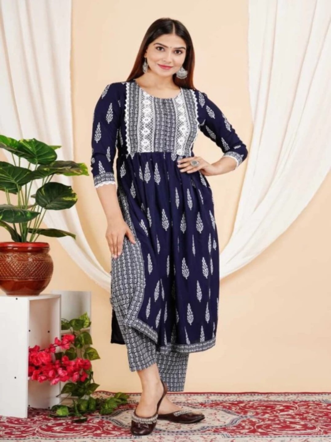 

MILAAV Floral Printed Round Neck A-Line Kurta with Trousers, Blue