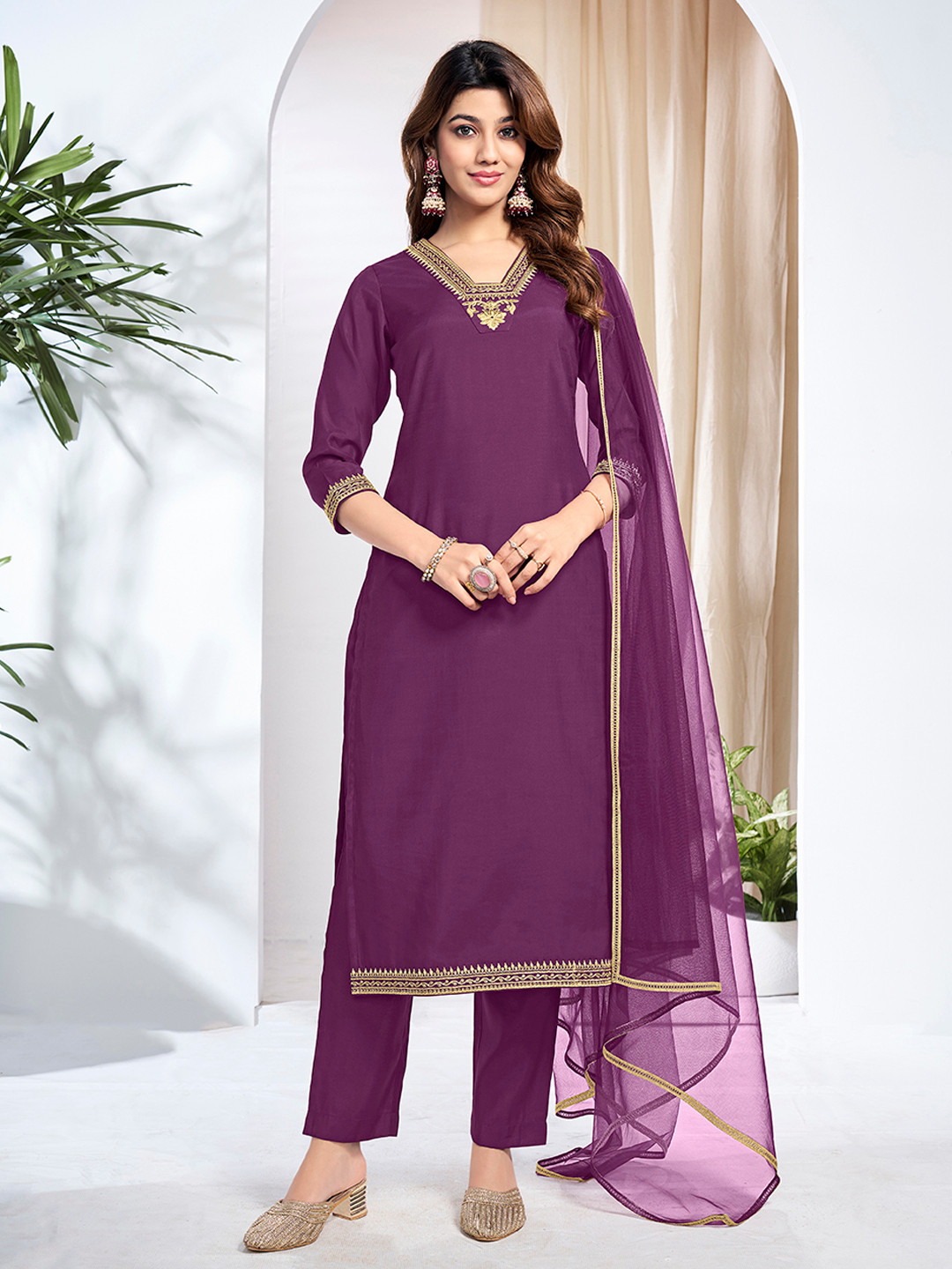 

Inddus Ethnic Motifs Embroidered Thread Work Straight Kurta With Trousers And Dupatta, Purple