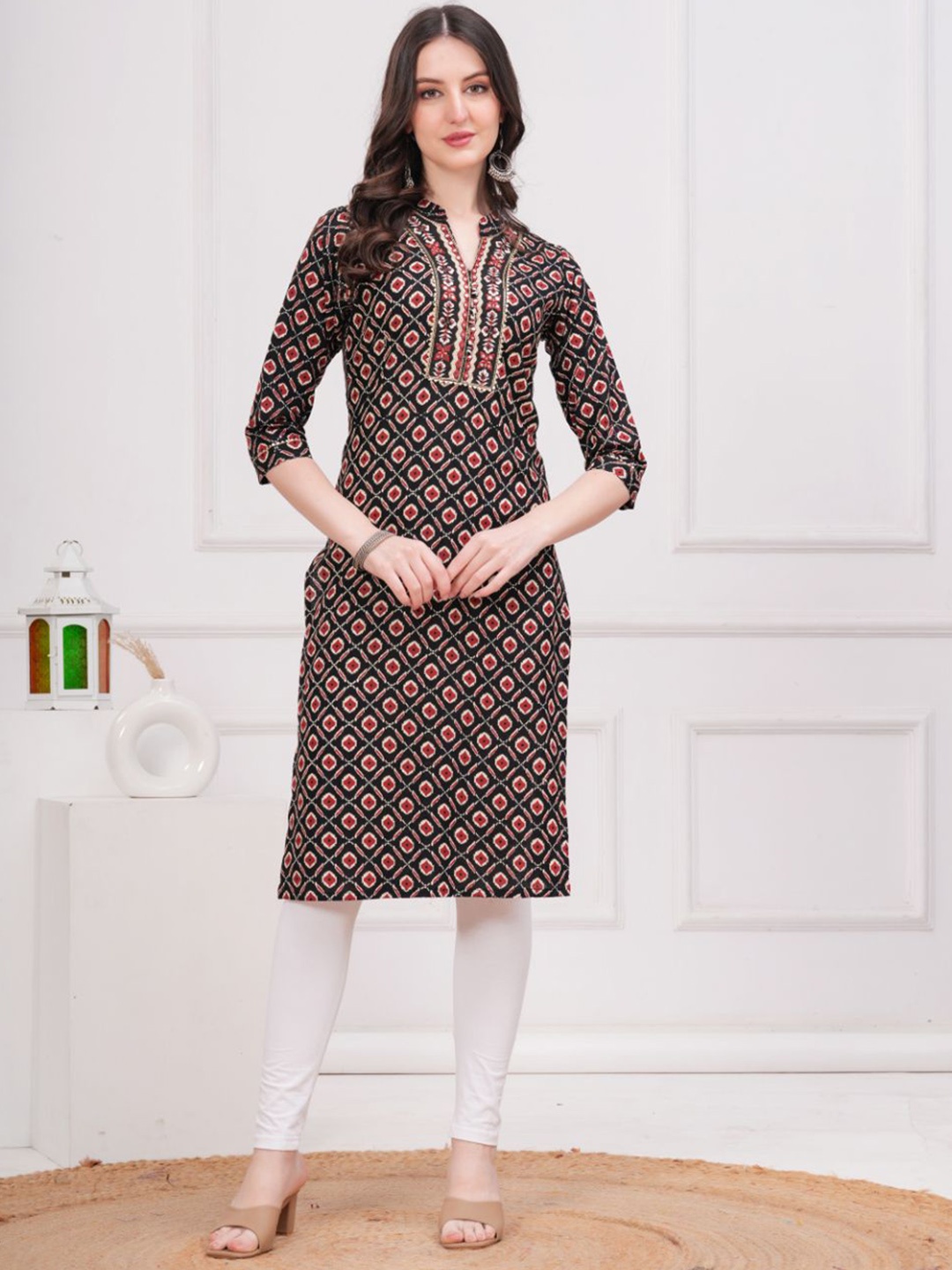 

HIGHLIGHT FASHION EXPORT Ethnic Motifs Printed Mandarin Collar Pure Cotton Straight Kurta, Black