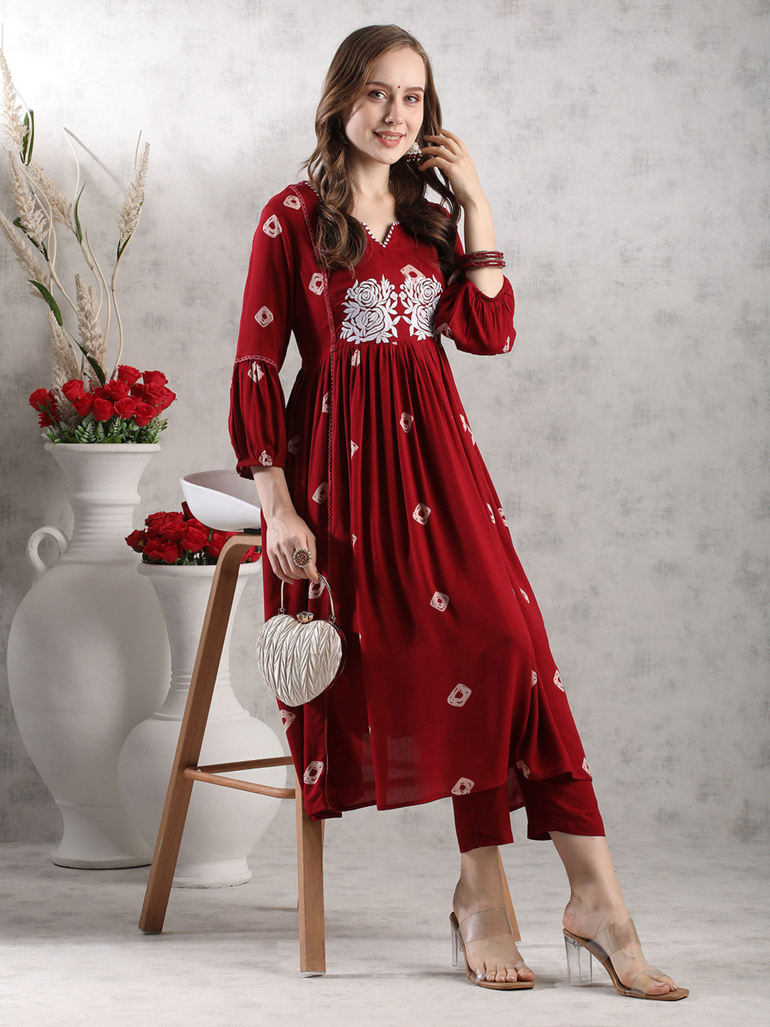 

DIVASTRI Bandhani Printed Floral Embroidered Pleated Anarkali Kurta with Trousers, Maroon