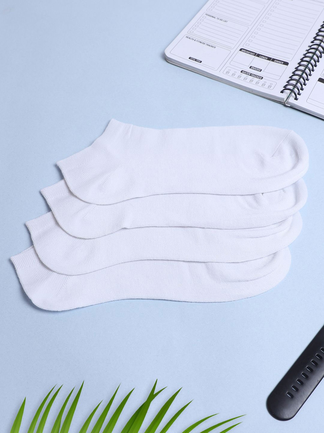 

Zalima Men Pack Of 4 Cotton Ankle-Length Socks, White