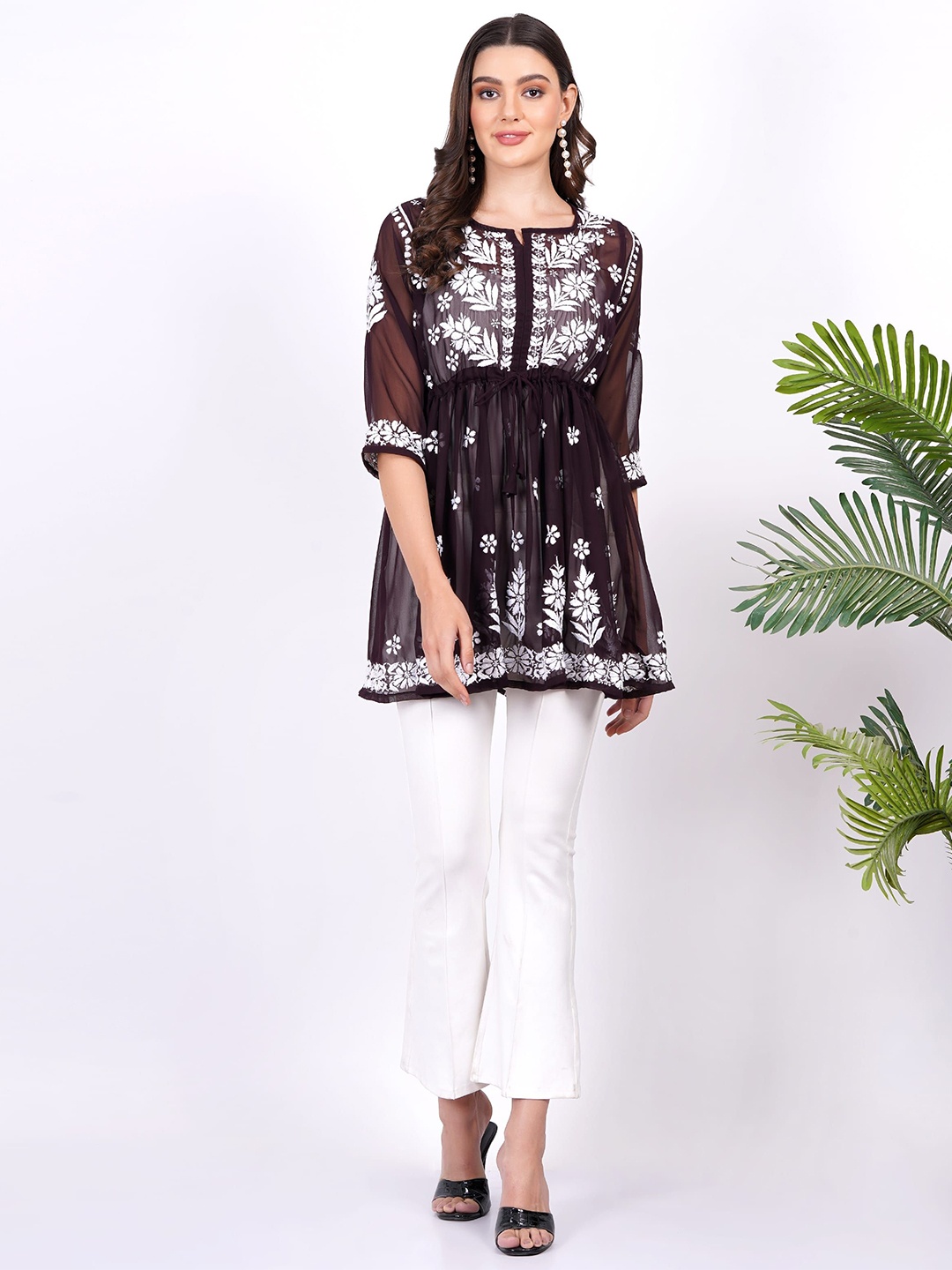 

SUFIZA LIFESTYLE Embroidered Tunic, Brown