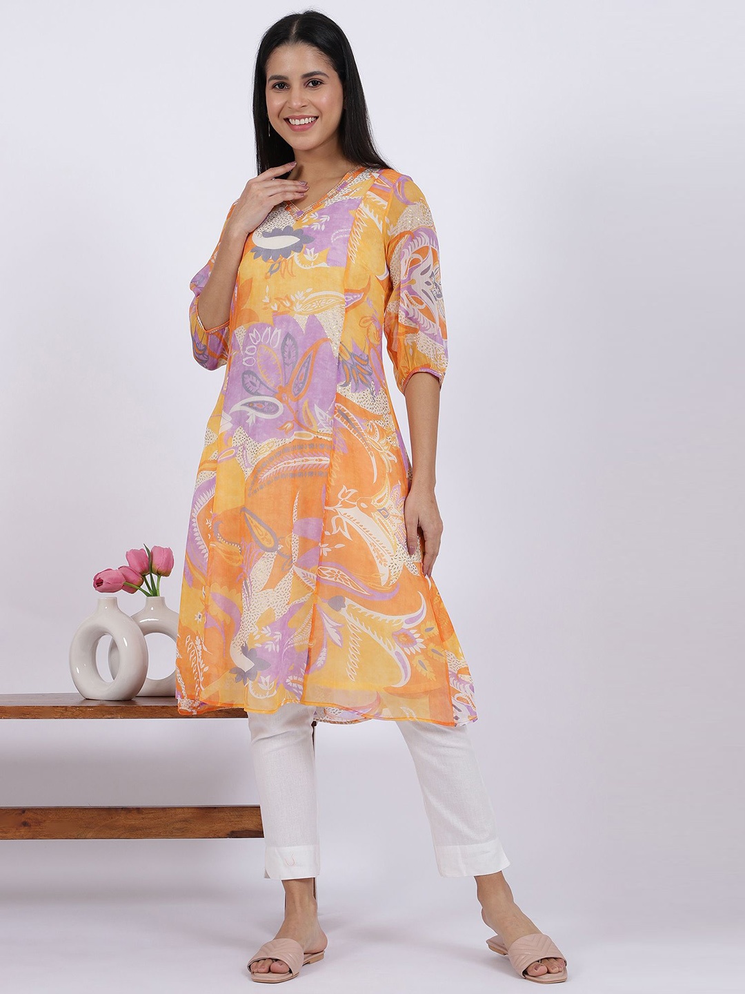 

W Floral Printed Panelled V-neck Puff Sleeves A-Line Kurta, Orange