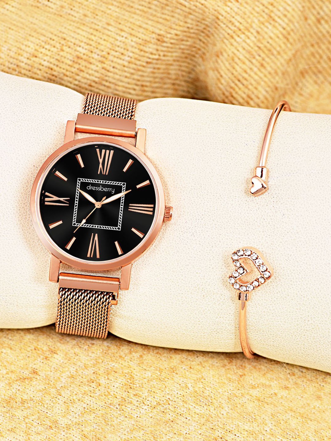 

DressBerry Women Watch & Bangle Gift Set, Rose gold